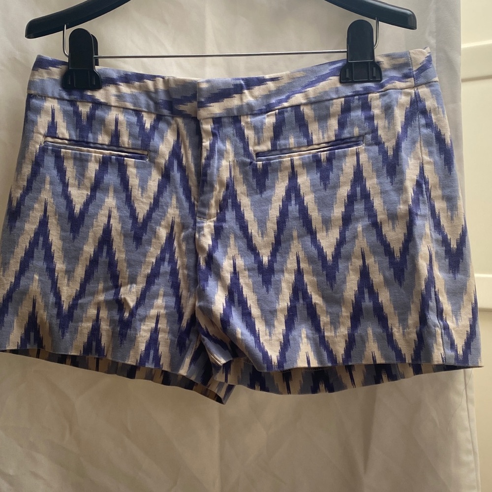 Gap stretch shorts size 2